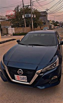 نيسان ألتيما